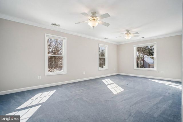 15320 JORDANS JOURNEY DR, Centreville, VA 20120