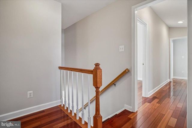 15320 JORDANS JOURNEY DR, Centreville, VA 20120