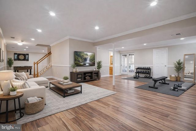 15320 JORDANS JOURNEY DR, Centreville, VA 20120