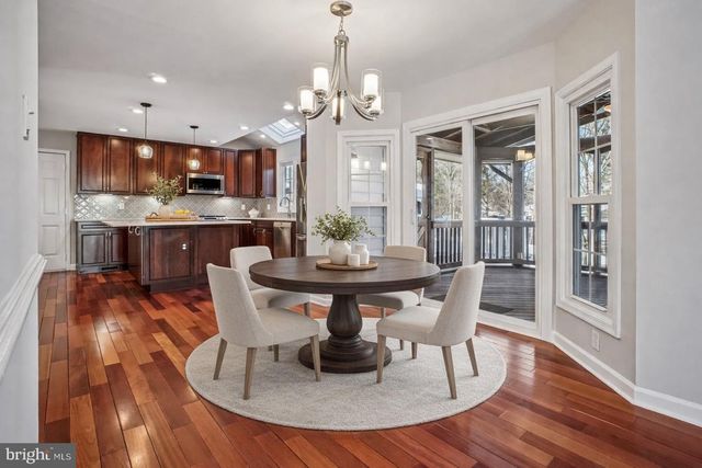 15320 JORDANS JOURNEY DR, Centreville, VA 20120