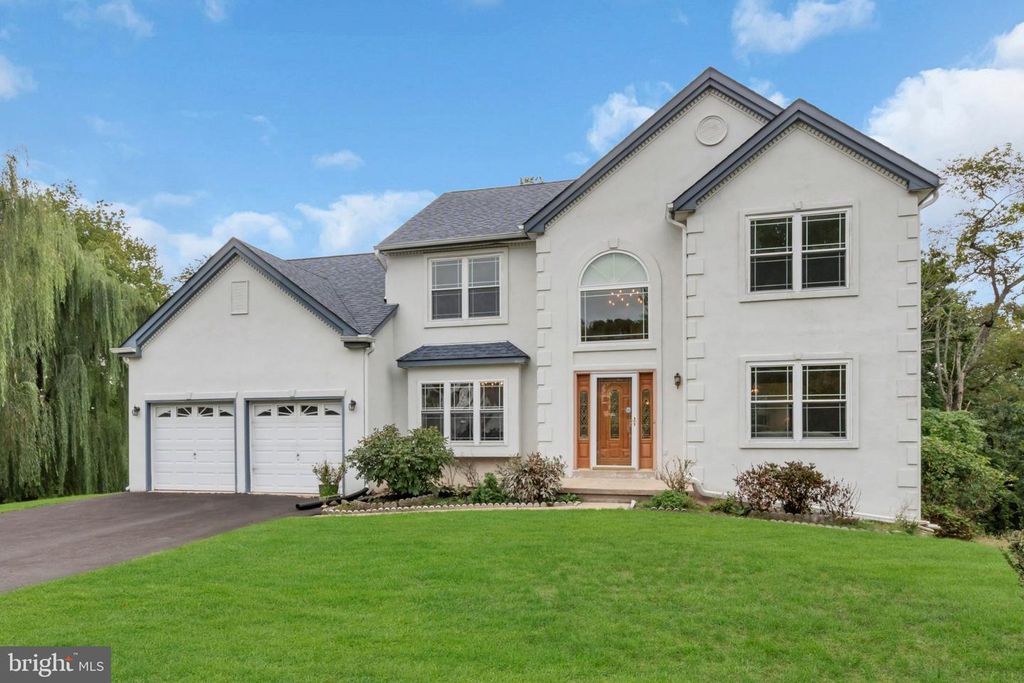 1125 DEER RUN CT, SOUTHAMPTON, PA 18966 — photo 2