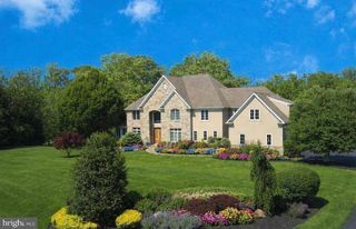 10 EASTBURN DR, New Hope, PA 18938