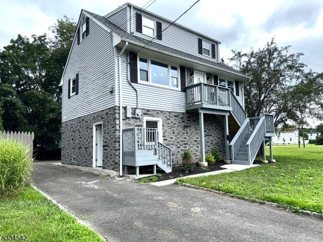 212 Huff Ave, Manville Boro, NJ 08835