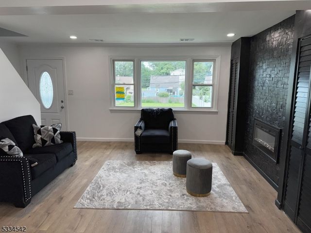 212 Huff Ave, Manville Boro, NJ 08835