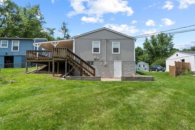 307 E 3rd Drive S, Independence, MO 64050