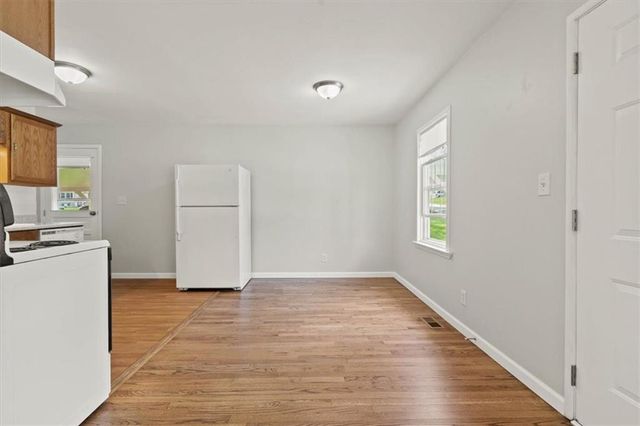 307 E 3rd Drive S, Independence, MO 64050