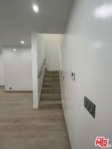 6915 Laramie Avenue, Winnetka, CA 91306