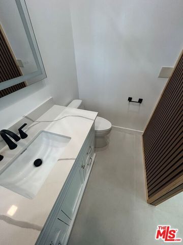 6915 Laramie Avenue, Winnetka, CA 91306