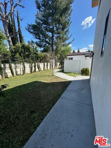 6915 Laramie Avenue, Winnetka, CA 91306