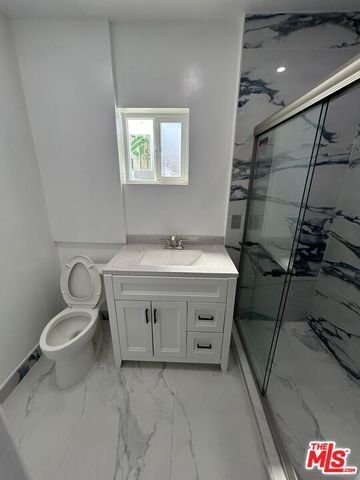 6915 Laramie Avenue, Winnetka, CA 91306