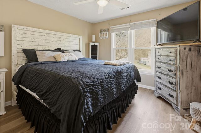 3616 Fair Oaks Place NW, Concord, NC 28027