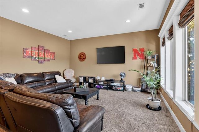 71 Anchor Drive, Lake Tapawingo, MO 64015