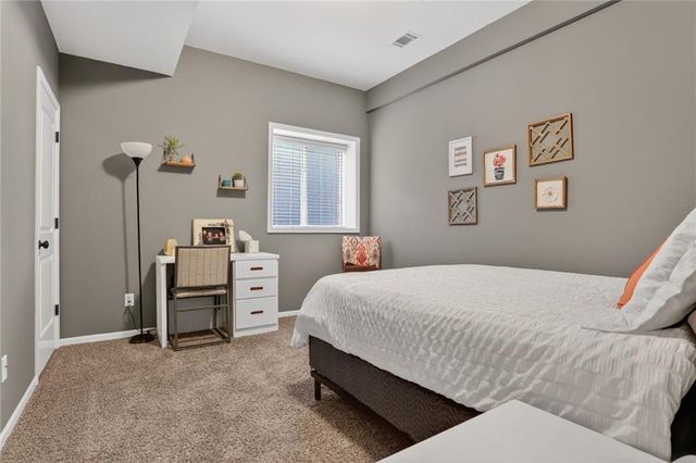 71 Anchor Drive, Lake Tapawingo, MO 64015