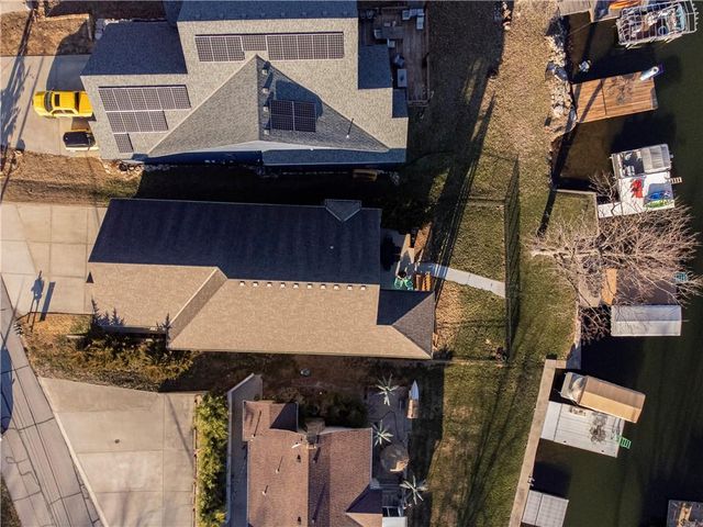 71 Anchor Drive, Lake Tapawingo, MO 64015