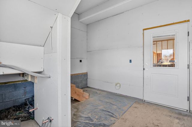 8005 HICKMAN FARM RD, Wallops Island, VA 23337