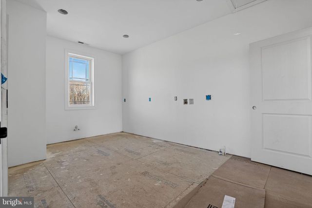 8005 HICKMAN FARM RD, Wallops Island, VA 23337