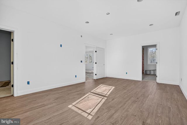 8005 HICKMAN FARM RD, Wallops Island, VA 23337