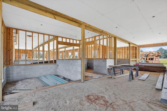 8005 HICKMAN FARM RD, Wallops Island, VA 23337