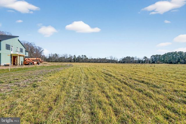 8005 HICKMAN FARM RD, Wallops Island, VA 23337