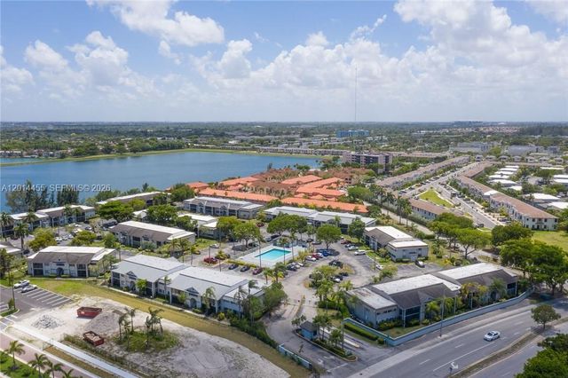 20680 NE 4th Ct 204, Miami, FL 33179