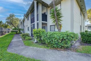 20680 NE 4th Ct 204, Miami, FL 33179