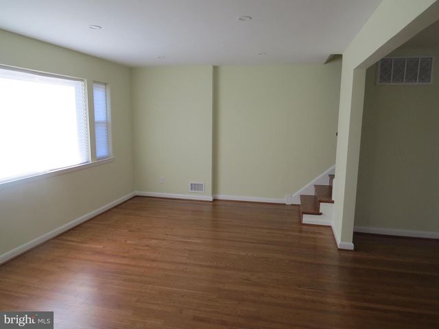 5129 CHILLUM PL NE, Washington, DC 20011