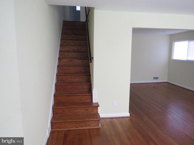 5129 CHILLUM PL NE, Washington, DC 20011