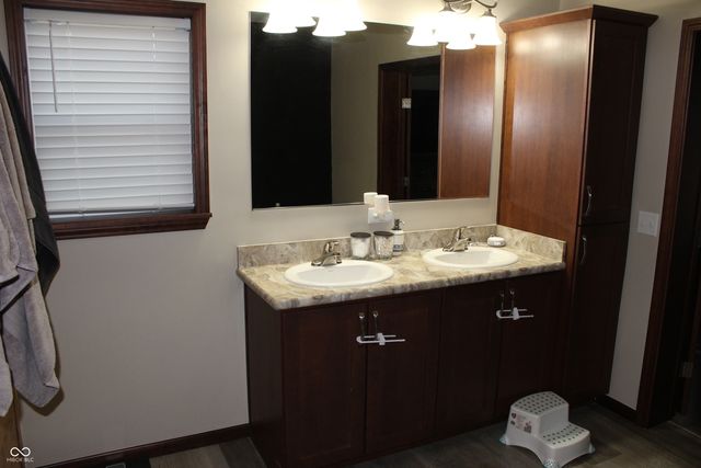 5814 W County Road 100 S, Greencastle, IN 46135