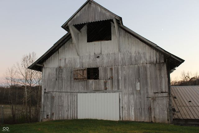 5814 W County Road 100 S, Greencastle, IN 46135