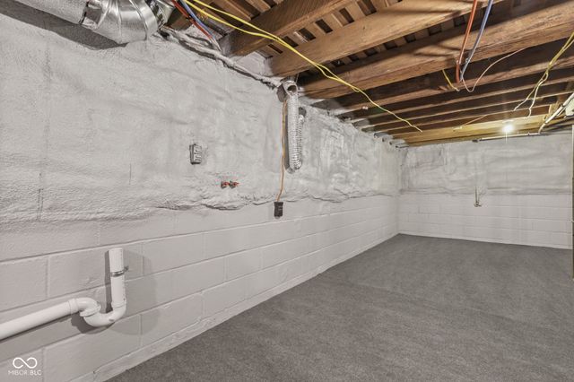 8410 N Washington Street, Sheridan, IN 46069