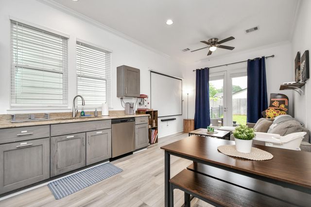 3243 Real Street A, Houston, TX 77087