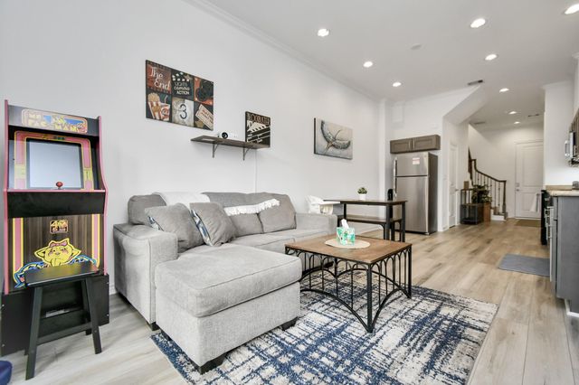 3243 Real Street A, Houston, TX 77087