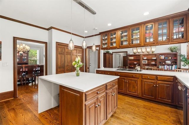2073 Westover Plantation, Atlanta, GA 30338