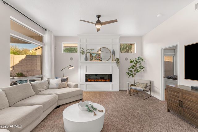 8148 E SIENNA Street, Mesa, AZ 85207