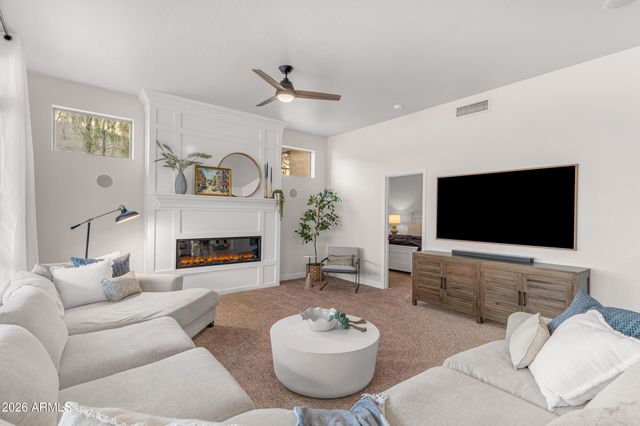 8148 E SIENNA Street, Mesa, AZ 85207