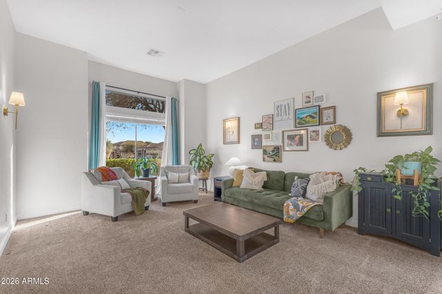 8148 E SIENNA Street, Mesa, AZ 85207