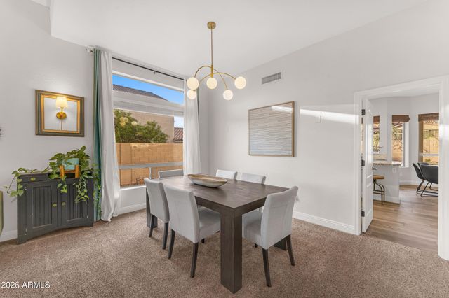 8148 E SIENNA Street, Mesa, AZ 85207