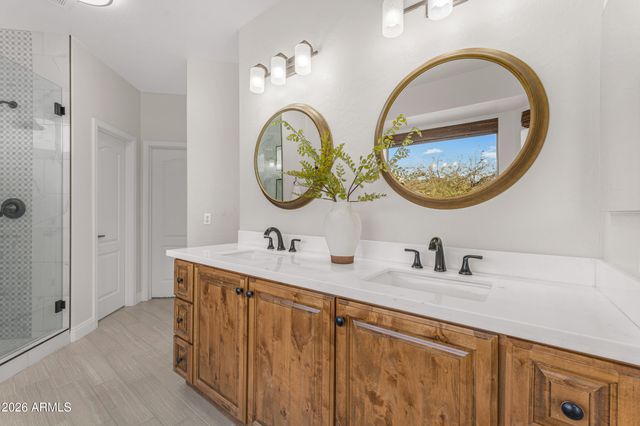 8148 E SIENNA Street, Mesa, AZ 85207