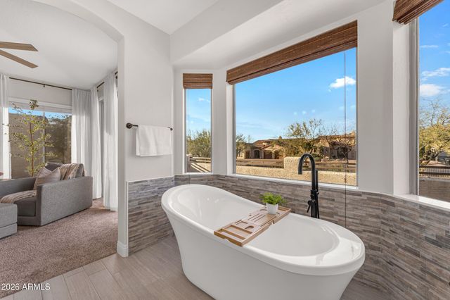 8148 E SIENNA Street, Mesa, AZ 85207