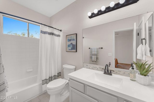 8148 E SIENNA Street, Mesa, AZ 85207