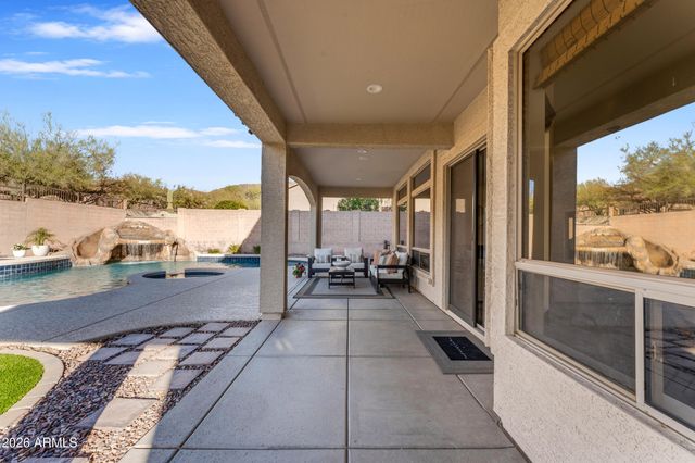 8148 E SIENNA Street, Mesa, AZ 85207