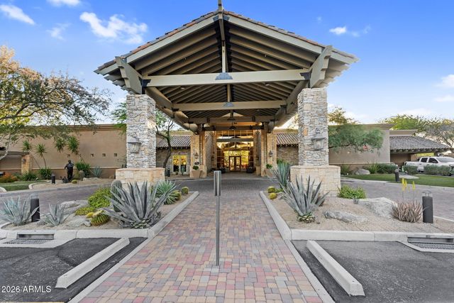 8148 E SIENNA Street, Mesa, AZ 85207