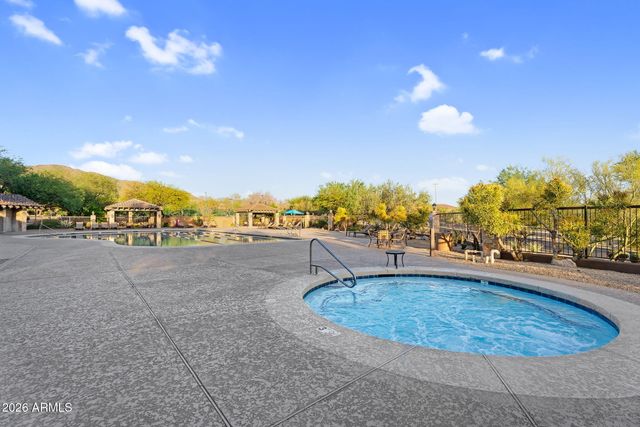 8148 E SIENNA Street, Mesa, AZ 85207