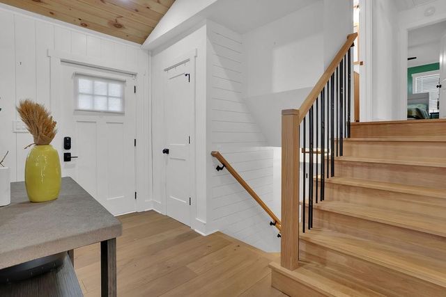 70 Bonnie Lane, Atlanta, GA 30328