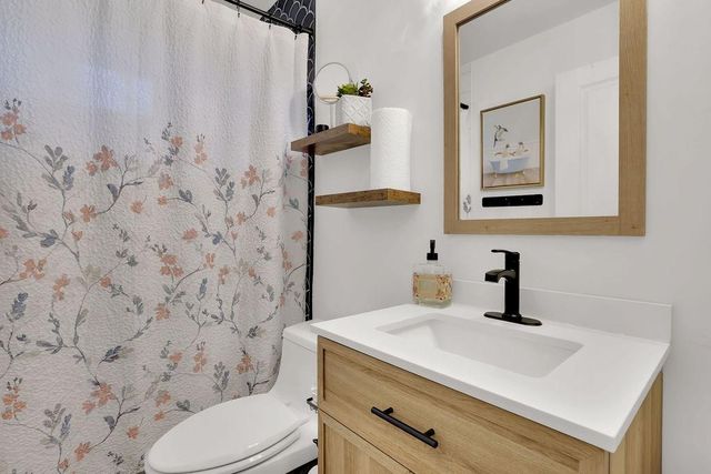 70 Bonnie Lane, Atlanta, GA 30328