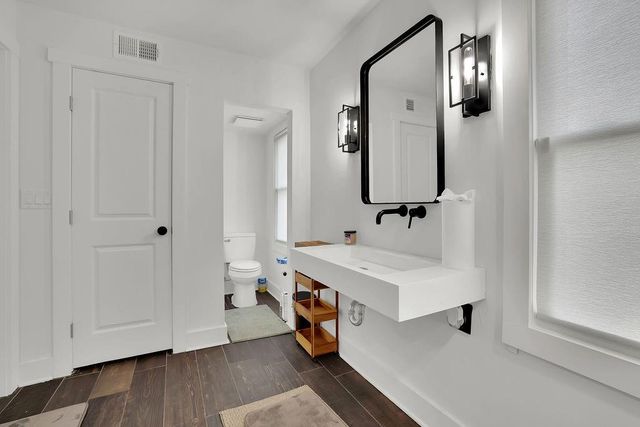 70 Bonnie Lane, Atlanta, GA 30328