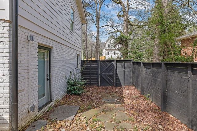 70 Bonnie Lane, Atlanta, GA 30328