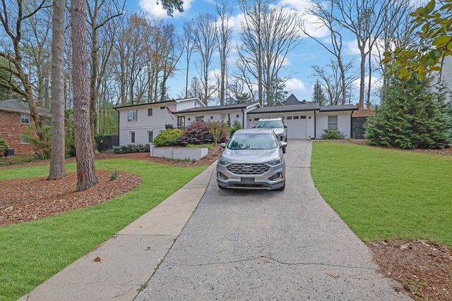 70 Bonnie Lane, Atlanta, GA 30328