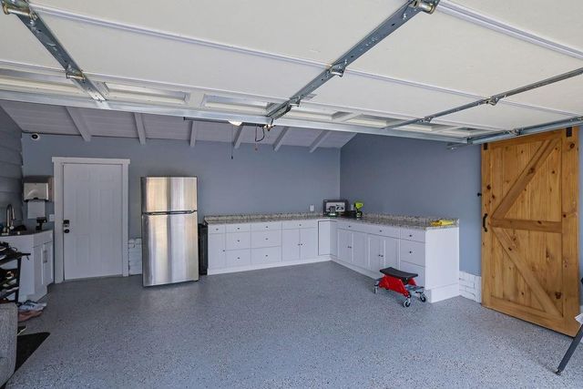 70 Bonnie Lane, Atlanta, GA 30328