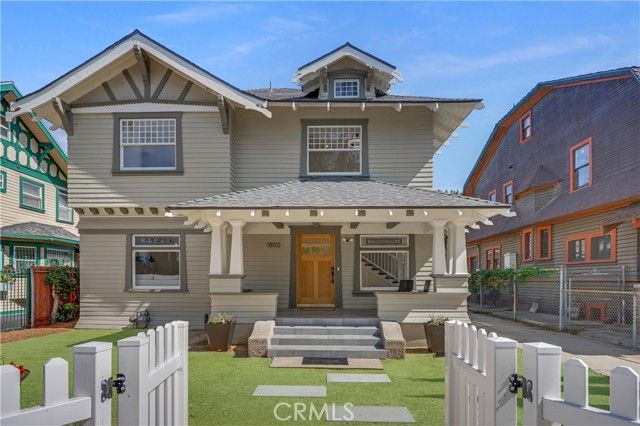 1800 S Oxford, Los Angeles, CA 90006